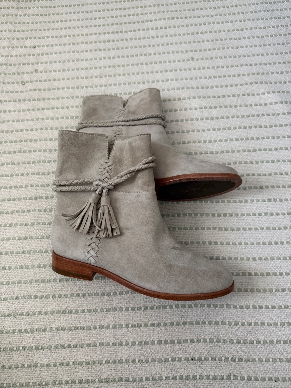 frye whipstitch tina ankle tassel boots 6.5 new